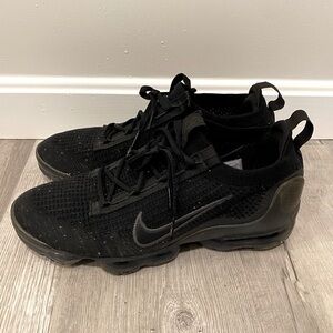 Men’s Black Nike Sneakers Size 10